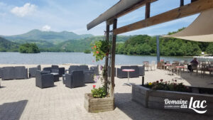 Domaine du Lac Chambon - Terrasse bar restaurant