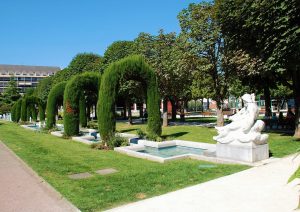 Jardin du Palais des congrès à Lourdes