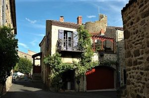 maison typique du village de Montpeyroux, Puy-De-Dôme