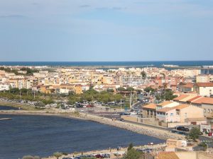 vue sur la station balnéaire de Gruissan