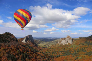 Montgolfiere Puy-de-dome Crédit : Sablin